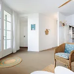 La Dune, House *